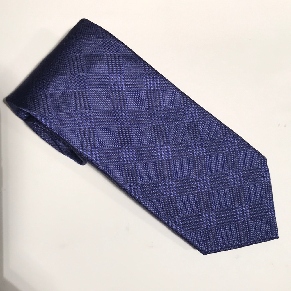 Isaia neck tie